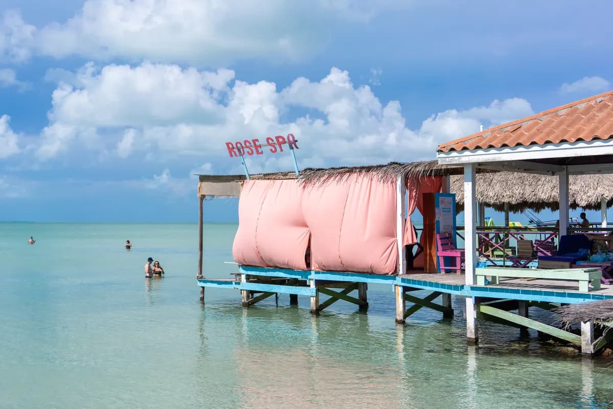 Matachica Resort & Spa. Photo: Wikimedia Commons — Ambergris Caye, Belize