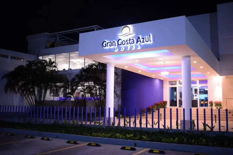 Gran Costa Azul — Area Access, Amenities & Puerto Barrios Tips