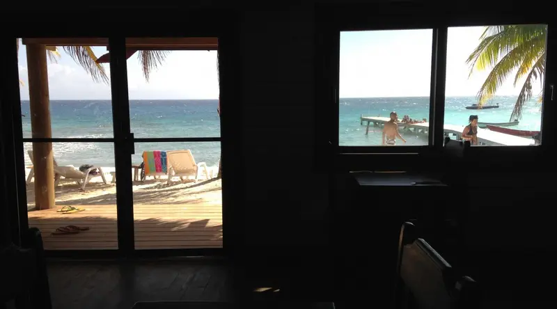 Hotel Margarita Bay Utila — Local Area Notes for Utila Visitors
