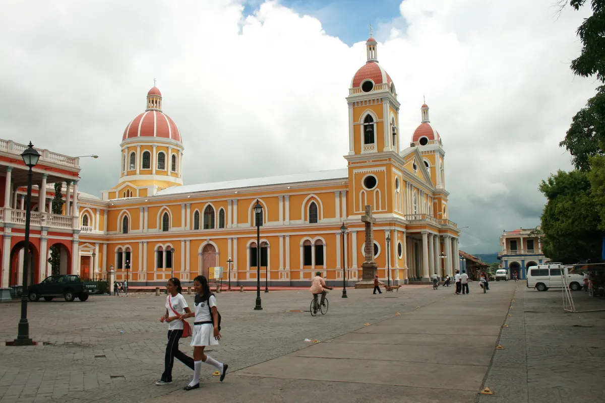 Hotel Plaza Colon - Historic Grandeur in Granada Nicaragua. Photo: Wikimedia Commons — Granada Cathedral, Nicaragua
